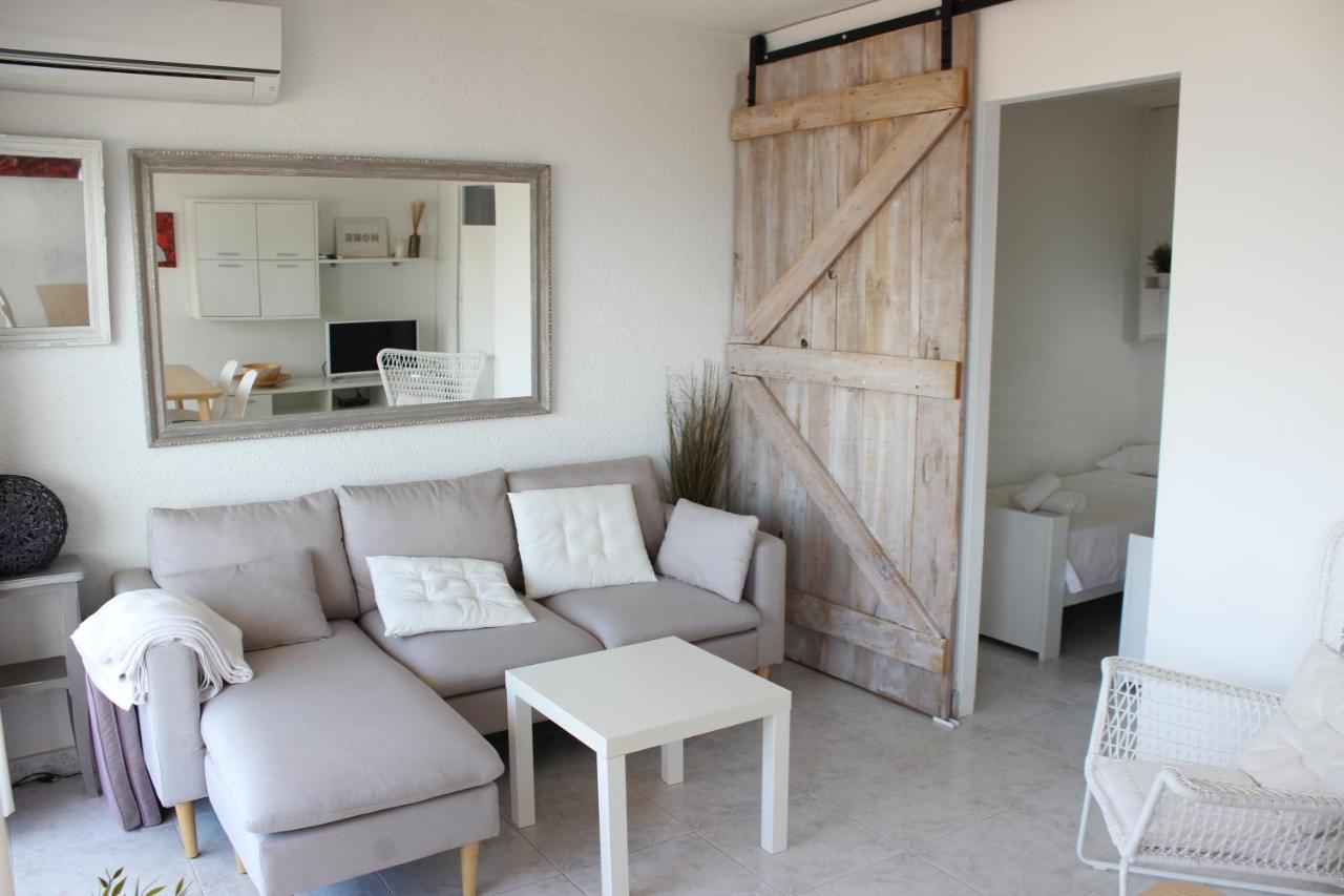 Beautiful Apartment In Front Of Beach, Pool, View Ρόζες Εξωτερικό φωτογραφία