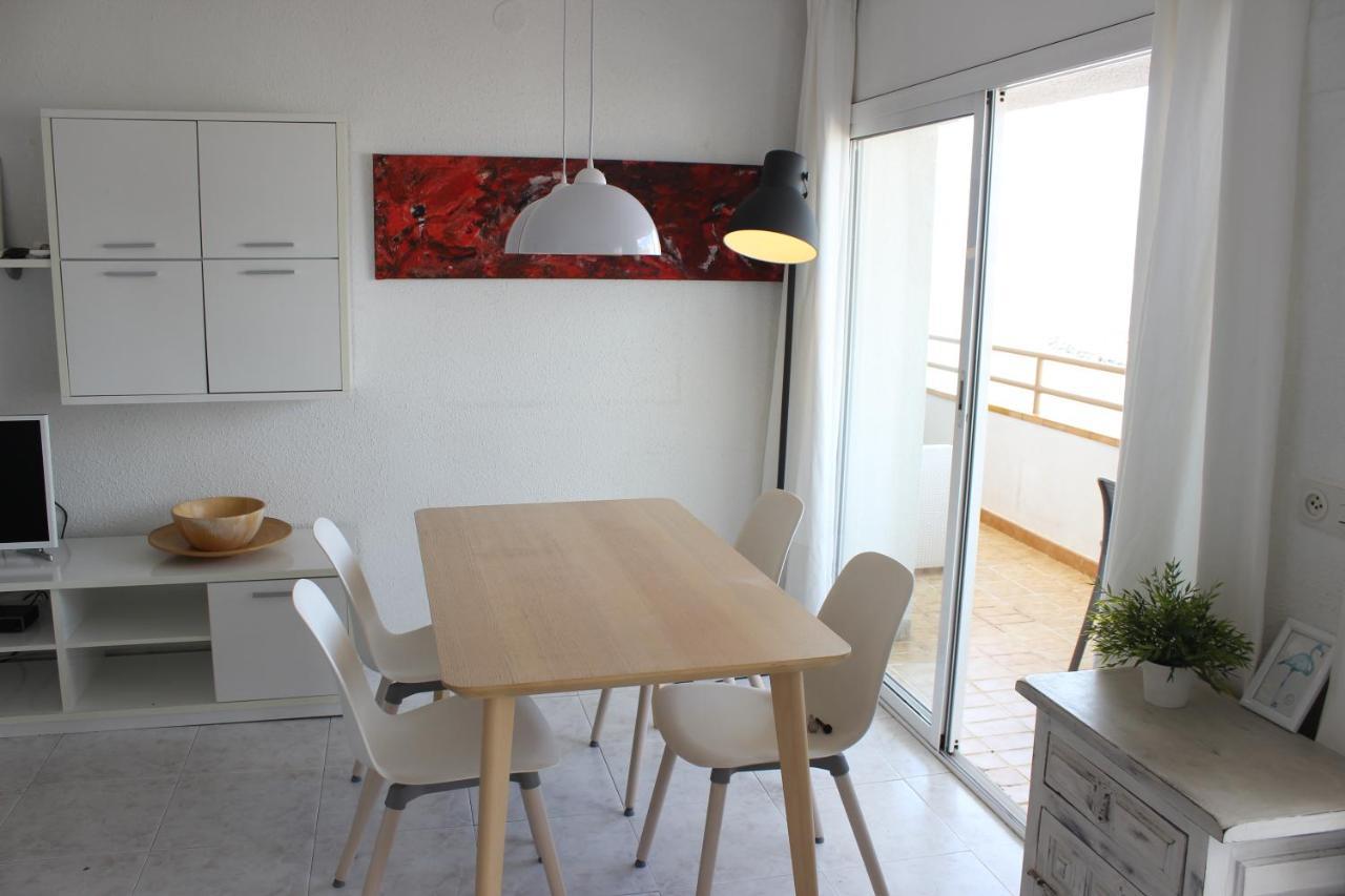 Beautiful Apartment In Front Of Beach, Pool, View Ρόζες Εξωτερικό φωτογραφία