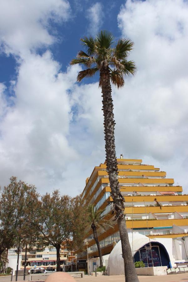 Beautiful Apartment In Front Of Beach, Pool, View Ρόζες Εξωτερικό φωτογραφία