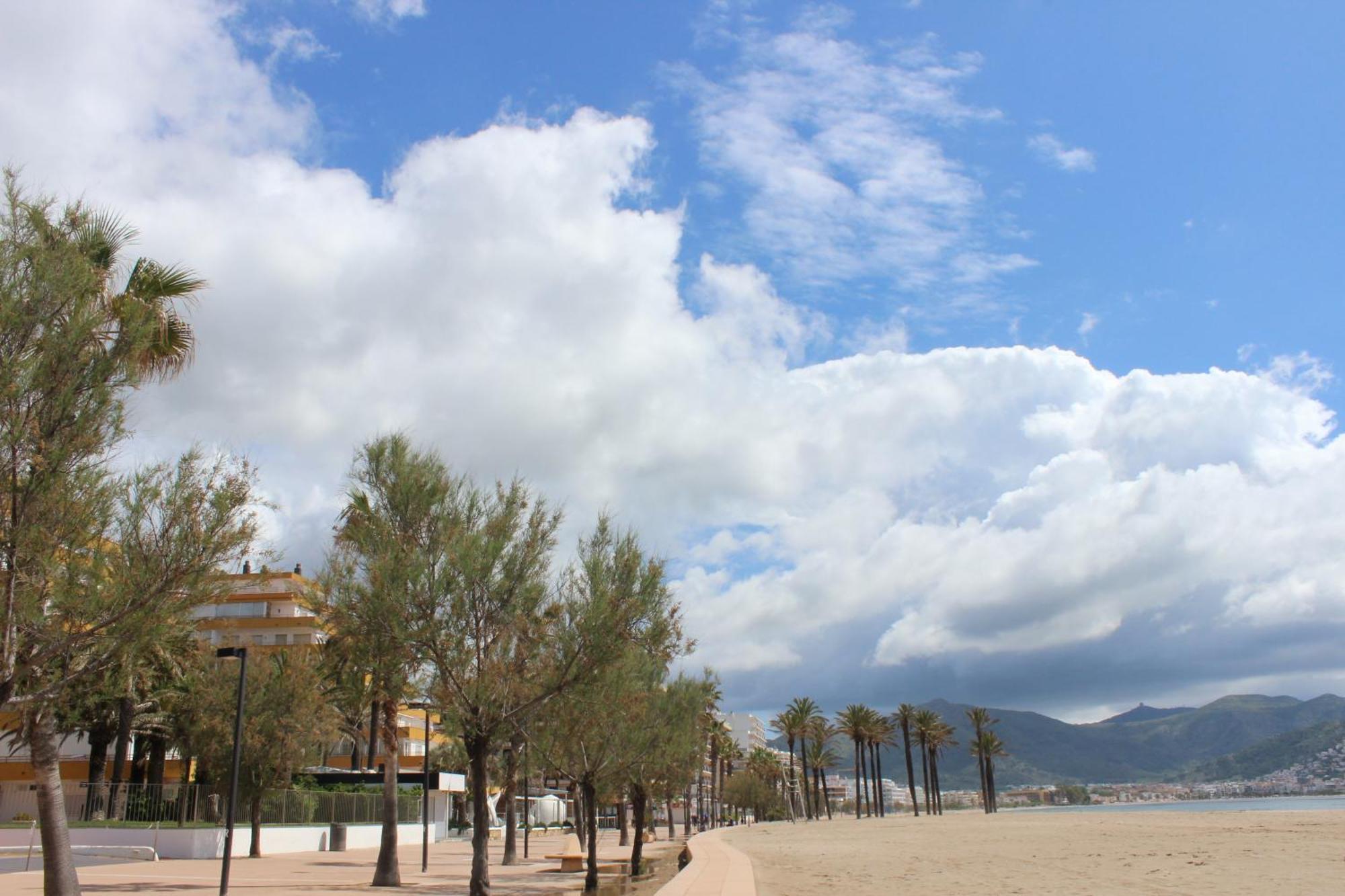 Beautiful Apartment In Front Of Beach, Pool, View Ρόζες Εξωτερικό φωτογραφία