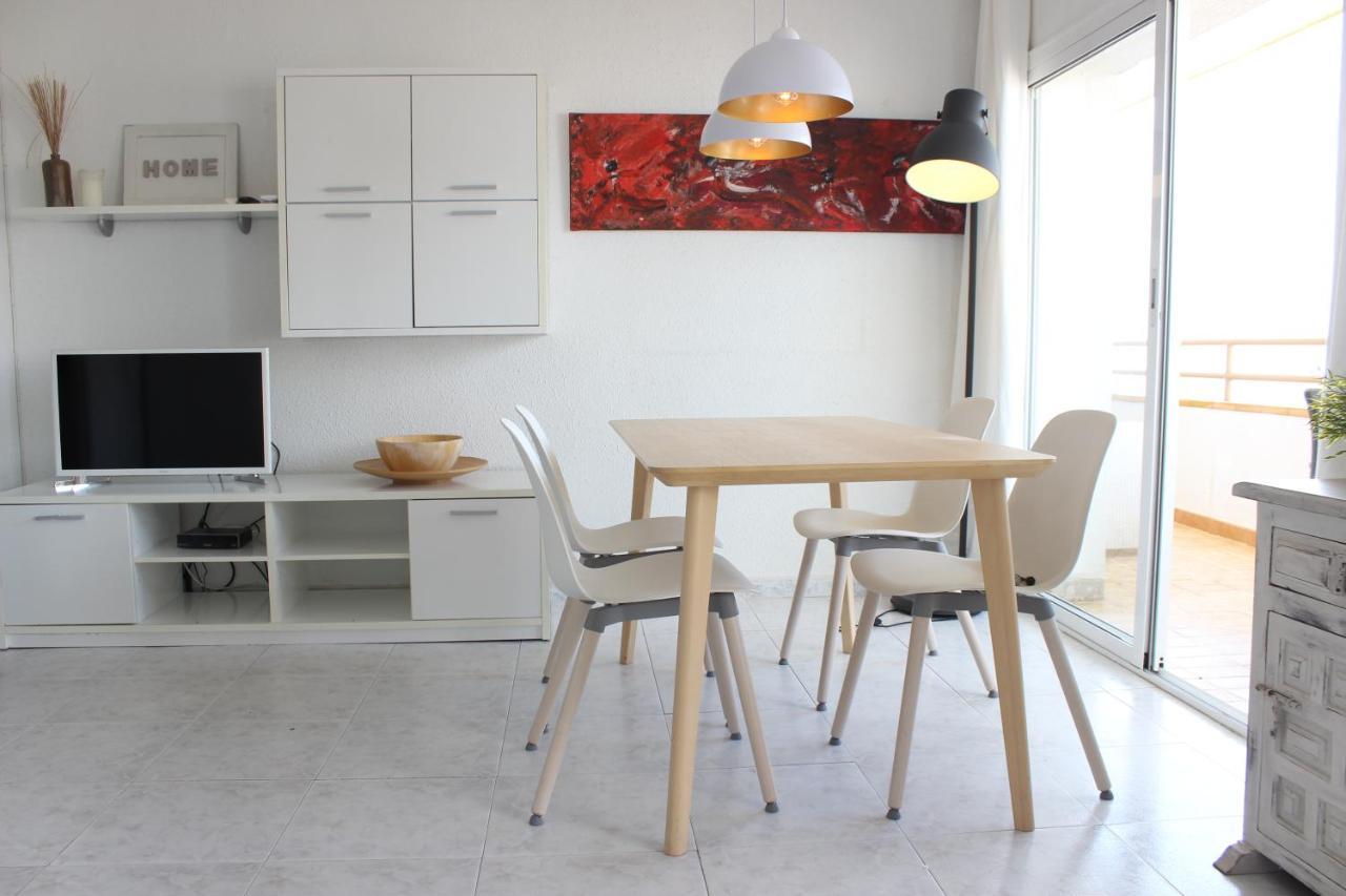 Beautiful Apartment In Front Of Beach, Pool, View Ρόζες Εξωτερικό φωτογραφία