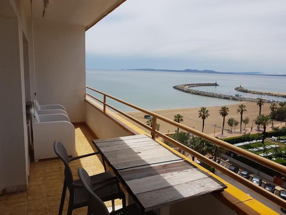 Beautiful Apartment In Front Of Beach, Pool, View Ρόζες Εξωτερικό φωτογραφία